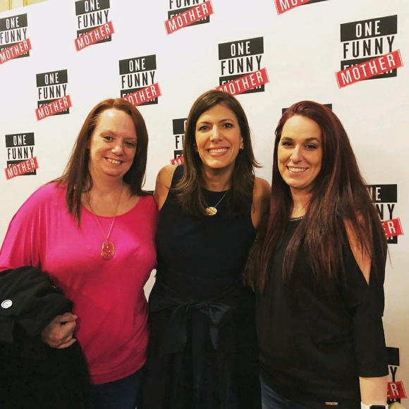 Meet your Posher, Cindie - Picture 1 of 1